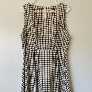 Black and white dress